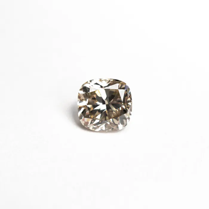 046ct 453x438x306mm SI1 C3 Cushion Brilliant 2275215 Misfit Diamonds Earrings
