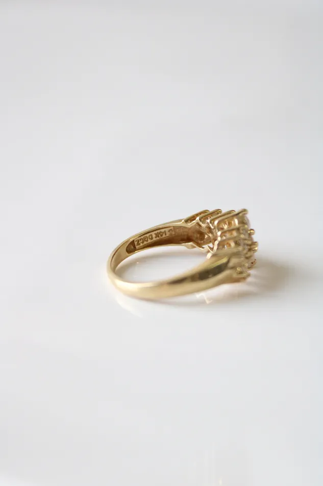 Jubilee Thrift Cubic Zirconia Cluster 14KT Yellow Gold Ring Size 8 Rings