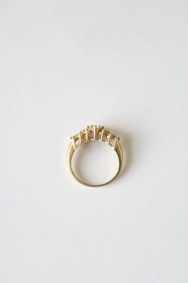Jubilee Thrift Cubic Zirconia Cluster 14KT Yellow Gold Ring Size 8 Rings