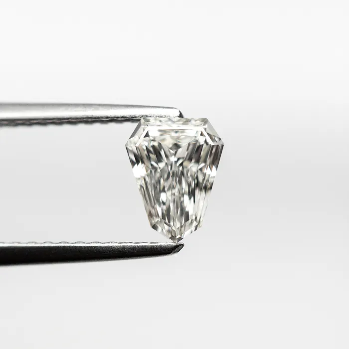 Rings Misfit Diamonds White Step Cut Diamond 043ct Shield