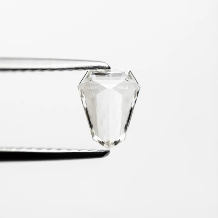 Rings Misfit Diamonds White Step Cut Diamond 043ct Shield