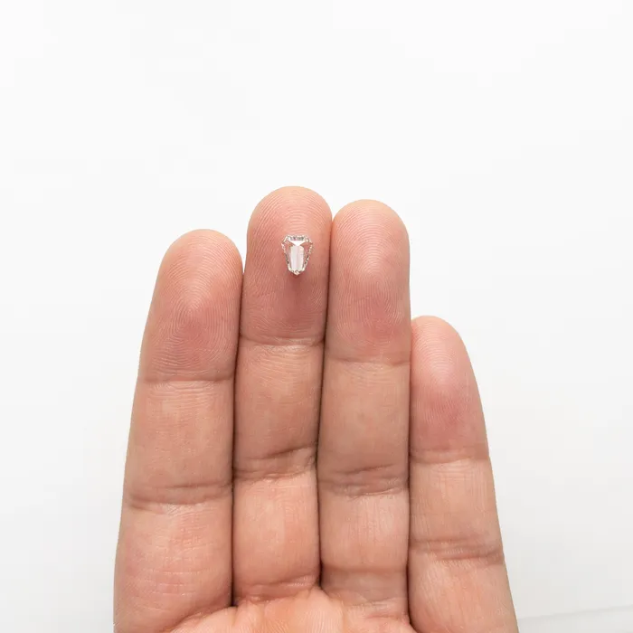 Rings Misfit Diamonds White Step Cut Diamond 043ct Shield