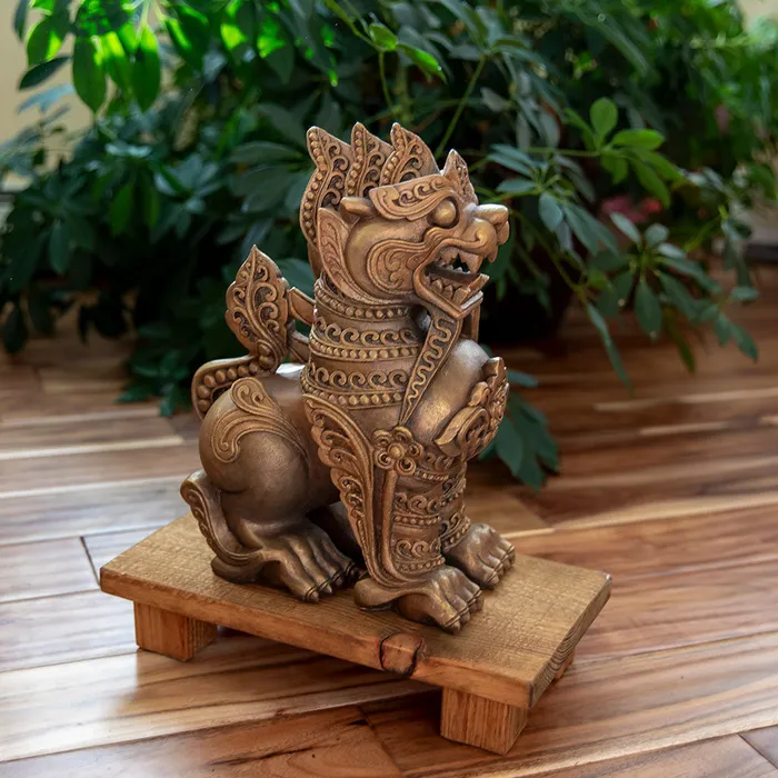 Wesco Necklaces Chinte Burmese Lion Guardian Statue