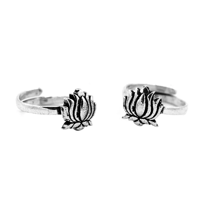 Kshtriya Lotus Silver Oxidized Toe rings Teejh Rings Kshtriya Lotus Silver Oxidized Toe rings Teejh Rings