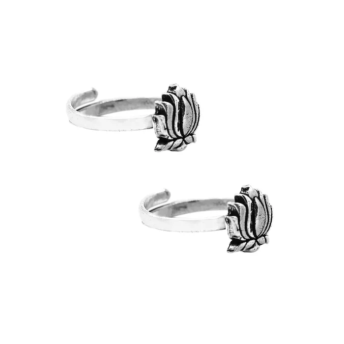 Kshtriya Lotus Silver Oxidized Toe rings Teejh Rings Kshtriya Lotus Silver Oxidized Toe rings Teejh Rings