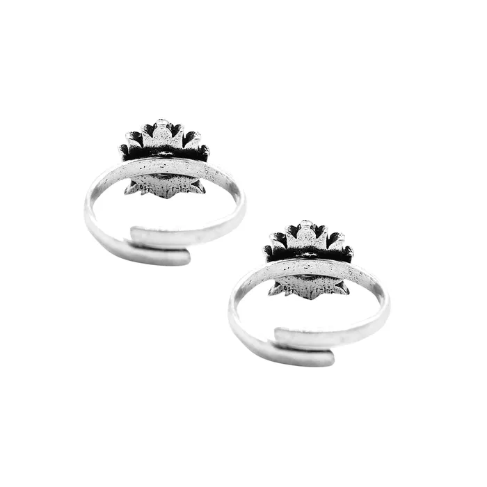 Kshtriya Lotus Silver Oxidized Toe rings Teejh Rings Kshtriya Lotus Silver Oxidized Toe rings Teejh Rings