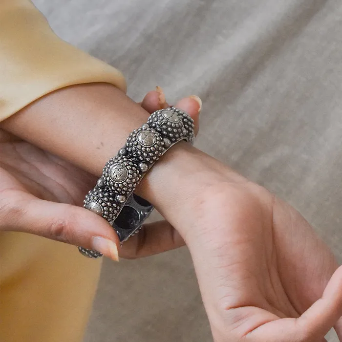 Teejh Bracelets Teejh Raviksha Silver Oxidised Bracelet