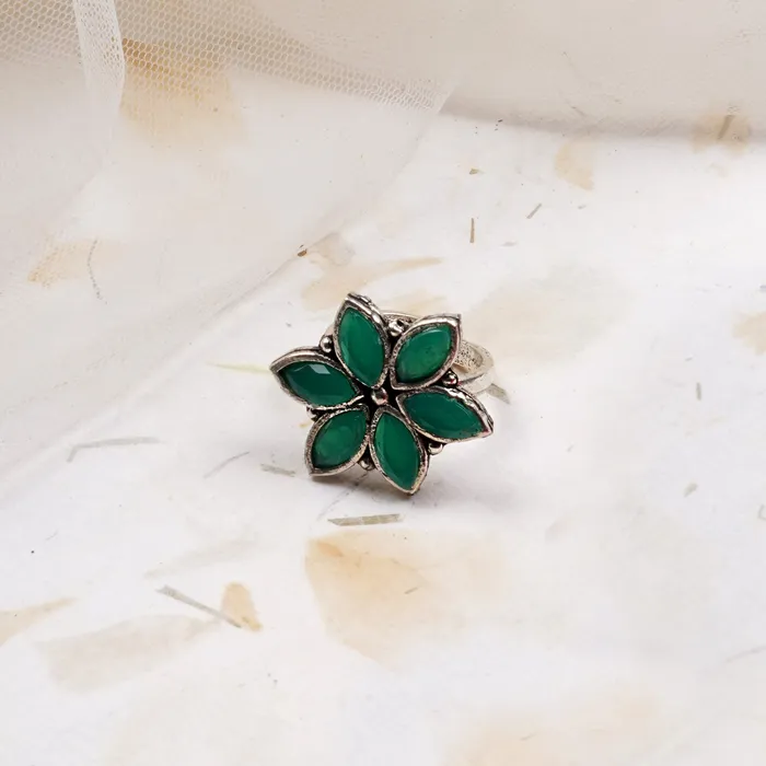 Teejh Rings Ageless Green Stone Silver Ring