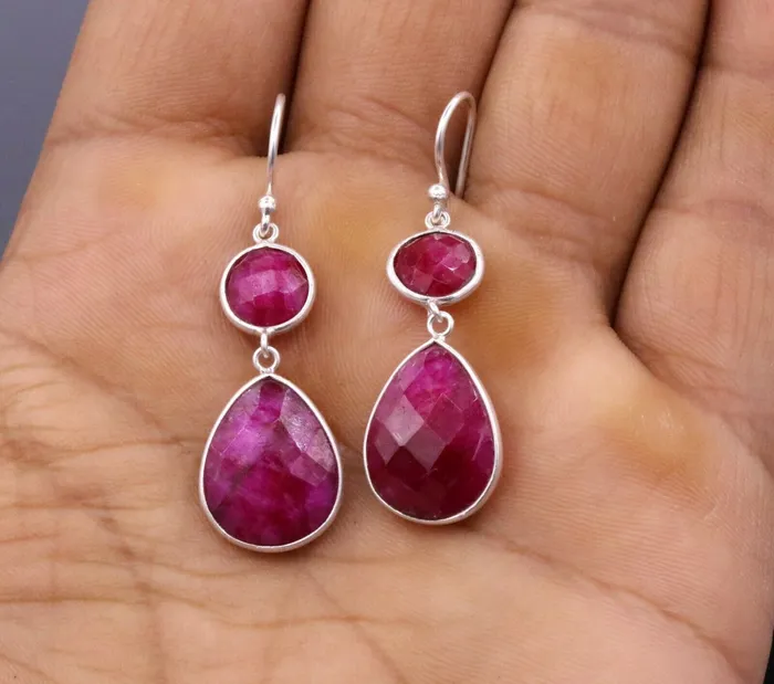 Earrings TRIBAL ORNAMENTS Excellent simulated ruby 925 sterling silver stylish wedding girls stud s166