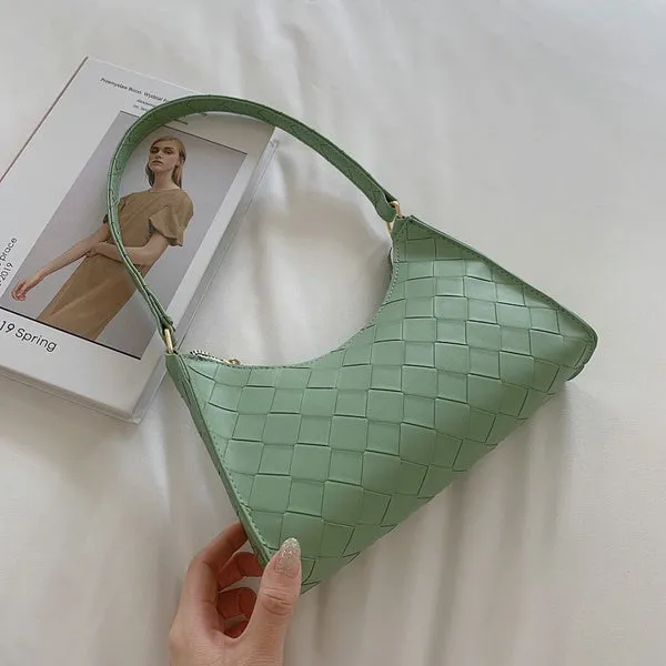 PB48 Mint Green Wide Weave Design Purse 01 Rings