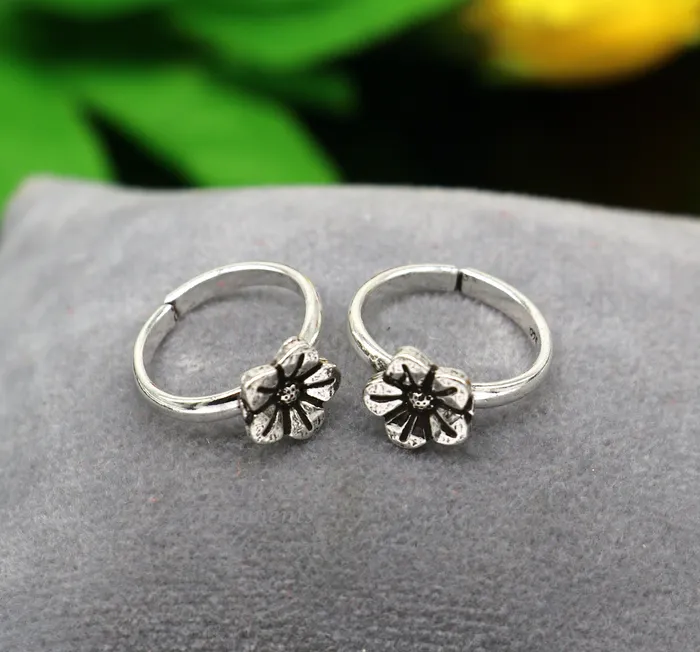 Rings TribalOrnaments 925 sterling silver amazing flower design handmade toe ring toe band stylish modern womens brides jewelry india traditional jewelry ytr49
