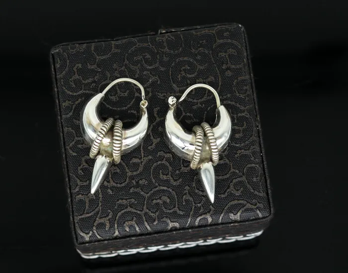 TRIBAL ORNAMENTS 925 sterling silver handmade vintage antique design hoops earring bali elegant customized earring gift tribal ethnic jewelry ske12 Earrings TRIBAL ORNAMENTS 925 sterling silver handmade vintage antique design hoops earring bali elegant customized earring gift tribal ethnic jewelry ske12 Earrings