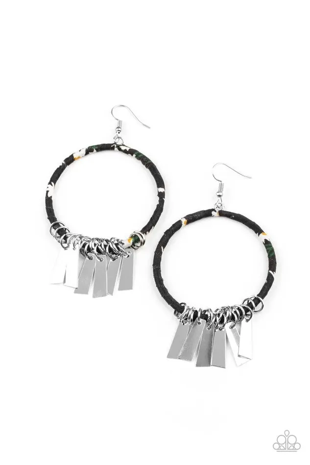 Earrings Paparazzi Jewelry Paparazzi Earring Garden Chimes Black Earrings Paparazzi Jewelry Paparazzi Earring Garden Chimes Black