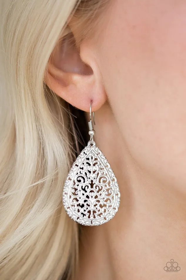 Earrings Paparazzi Jewelry Paparazzi Earring Indie Idol White