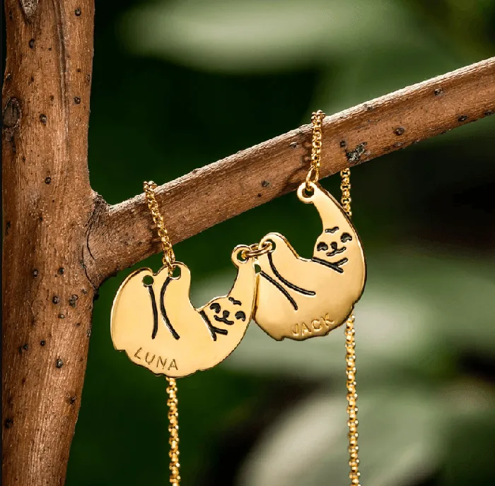 Necklaces Belbren Custom Engraved Sloth Family Necklace Personalized Mother Baby Pendant Silver Sloth Jewelry Mothers Day Animal Lover Gift