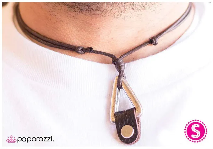 Necklaces Paparazzi Jewelry Paparazzi Necklace Right on Point Brown
