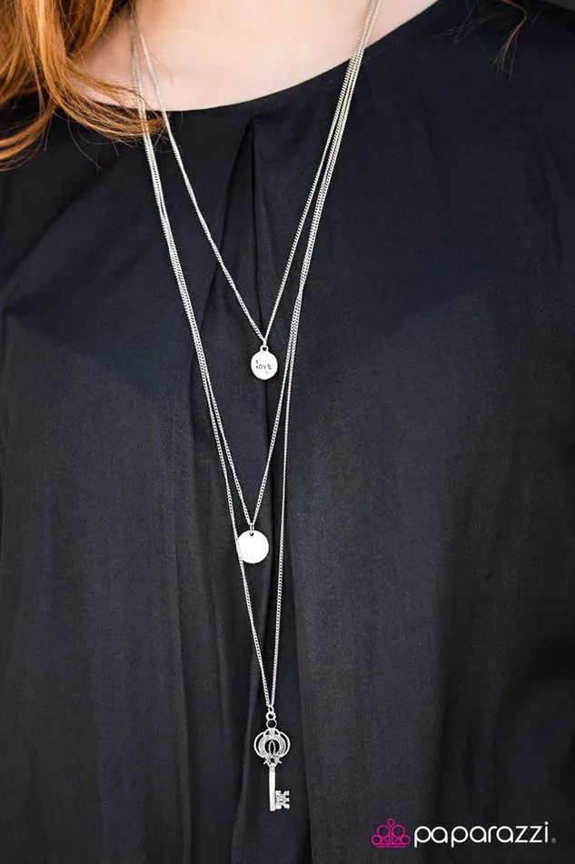 Necklaces Paparazzi Jewelry Paparazzi Necklace The Key To Love Silver
