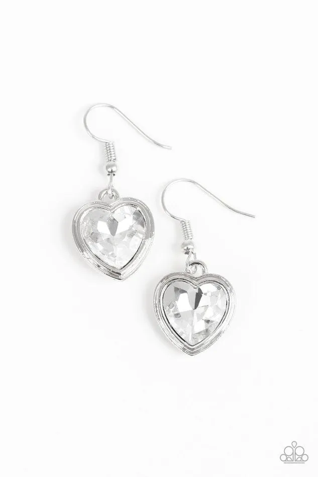 Paparazzi Earring Real Romance White Paparazzi Jewelry Earrings