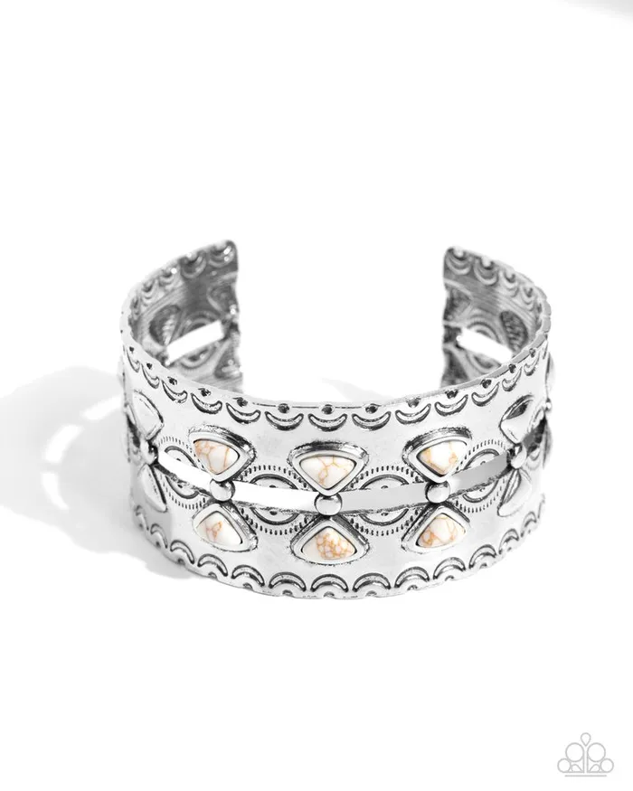 Paparazzi Jewelry Bracelets Paparazzi Bracelet Harmonious Haven White