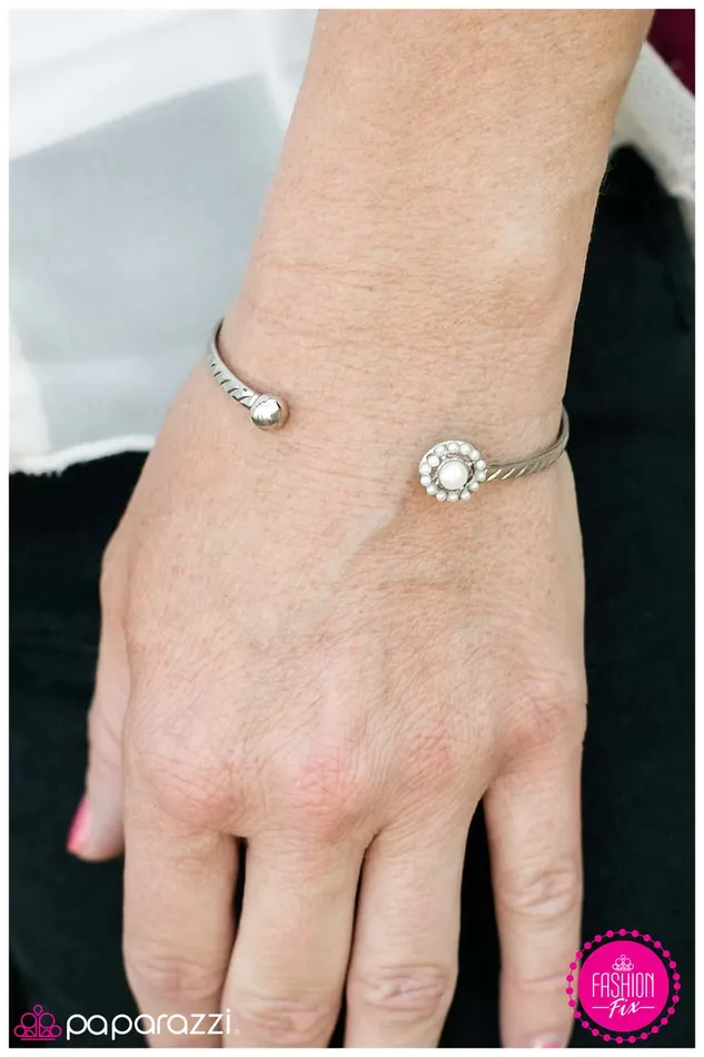 Paparazzi Jewelry Bracelets Paparazzi Bracelet I Choose You White