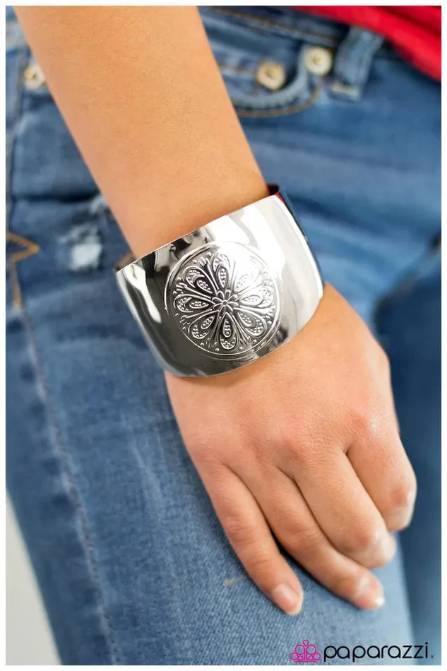 Paparazzi Jewelry Bracelets Paparazzi Bracelet Pathfinder Silver