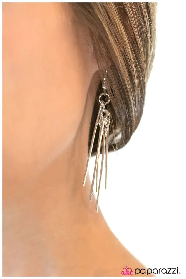 Paparazzi Jewelry Earrings Paparazzi Earring Looks Can Be Deceiving Silver