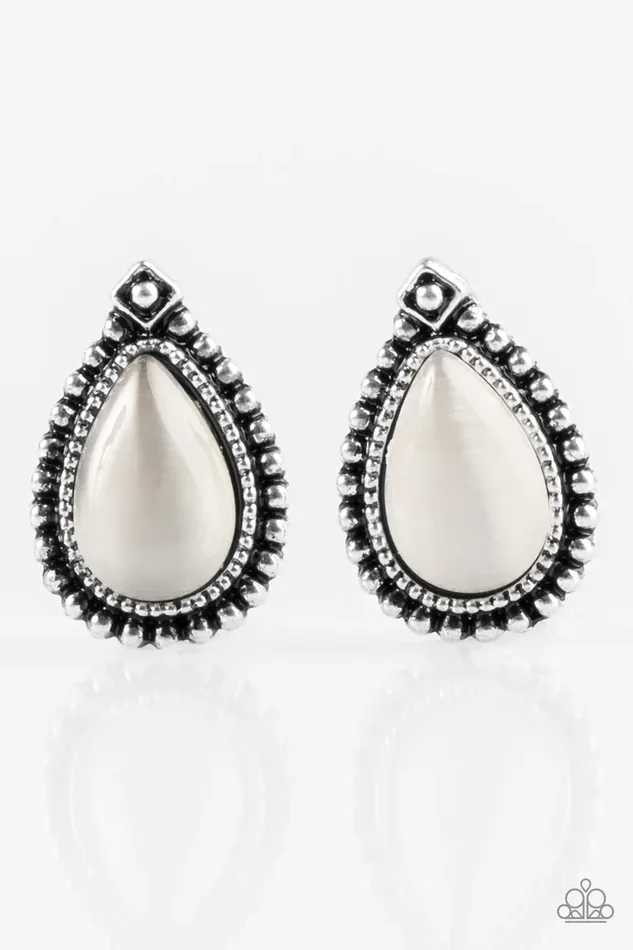 Paparazzi Jewelry Earrings Paparazzi Earring Wouldnt GLEAM Of It White Post
