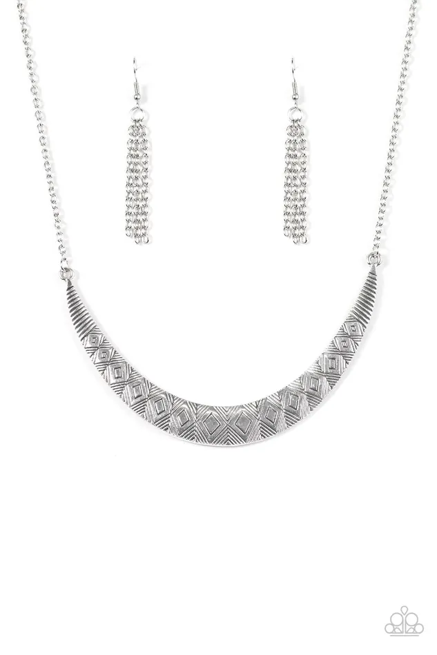 Paparazzi Jewelry Necklaces Paparazzi Necklace Going So MOON Silver