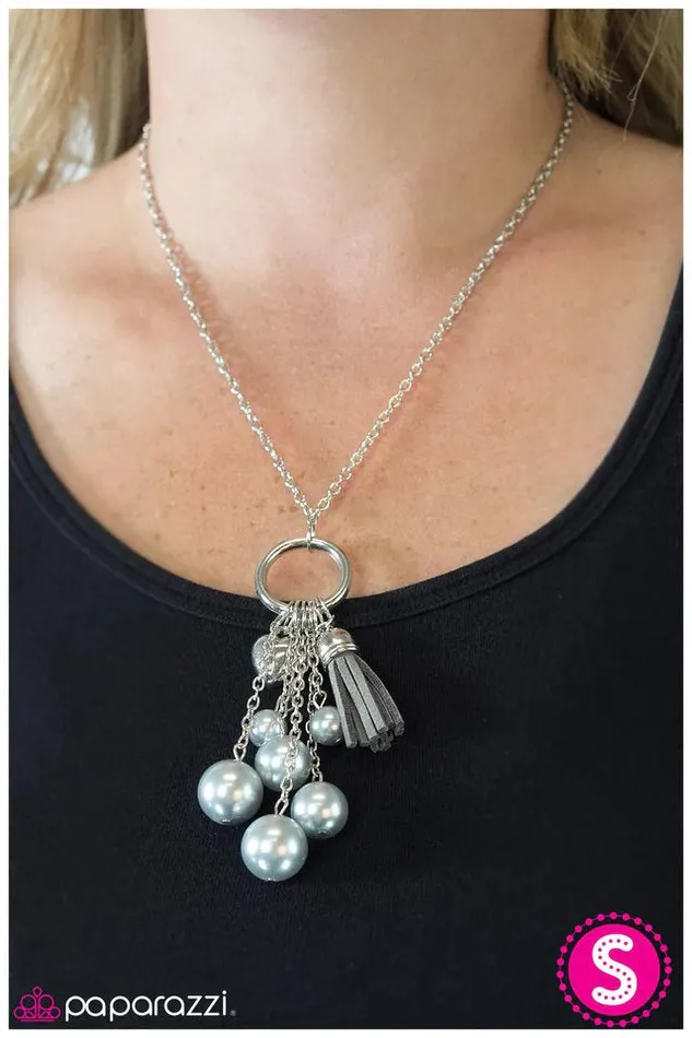 Paparazzi Jewelry Necklaces Paparazzi Necklace Life Could Be A Dream Silver