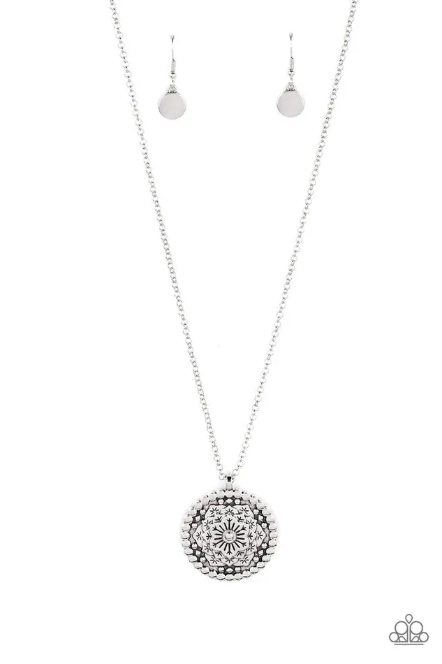 Paparazzi Jewelry Necklaces Paparazzi Necklace Summer HOMESTEAD Silver Paparazzi Jewelry Necklaces Paparazzi Necklace Summer HOMESTEAD Silver