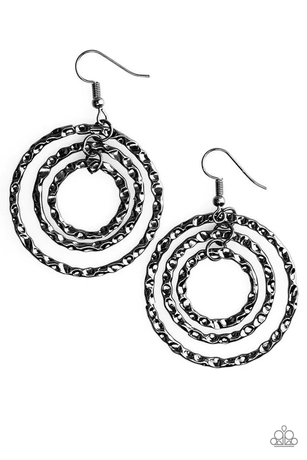 Paparazzi Jewelry Paparazzi Earring Radical Ripple Black Earrings
