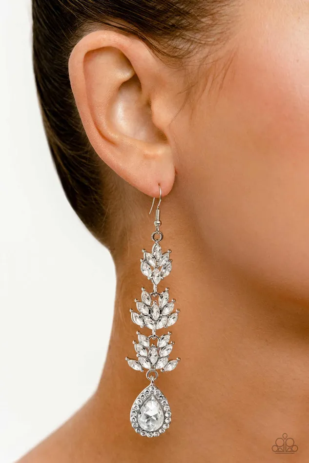 Paparazzi Jewelry Paparazzi Earring Water Lily Whimsy White Earrings