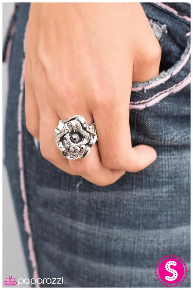 Paparazzi Jewelry Rings Paparazzi Ring PRIM Queen Silver