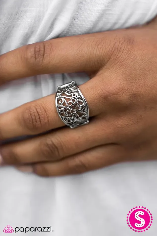 Paparazzi Jewelry Rings Paparazzi Ring VINE and Dine Silver