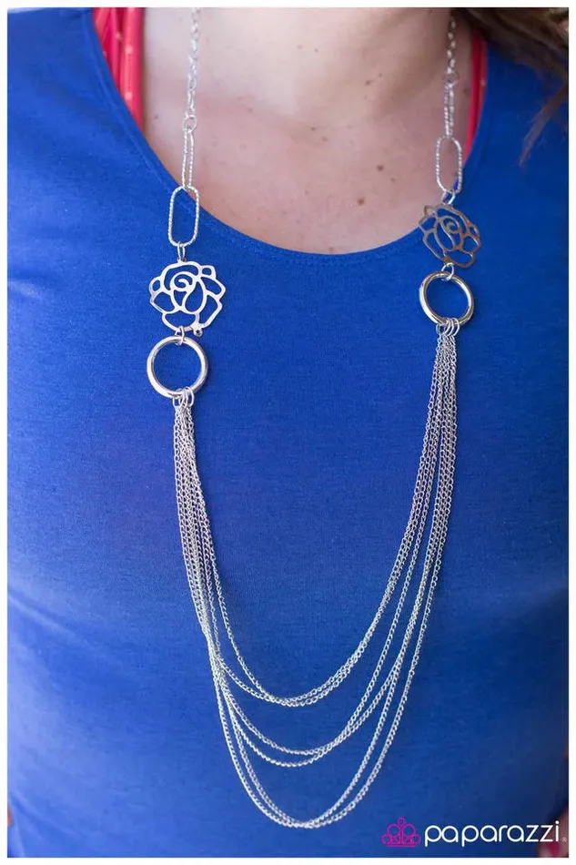 Paparazzi Necklace Get Off the Ground Silver Paparazzi Jewelry Necklaces