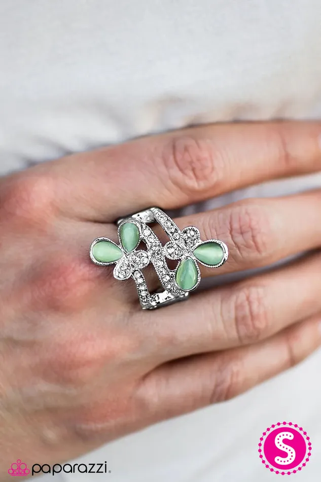 Paparazzi Ring WINGING In The New Year Green Paparazzi Jewelry Rings