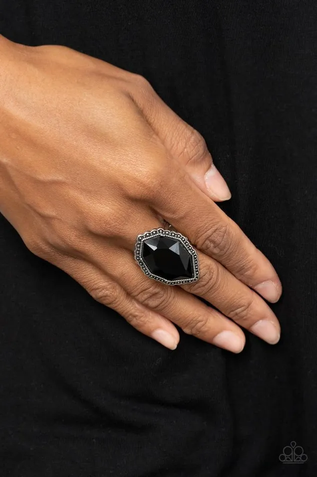 Rings Paparazzi Jewelry Paparazzi Ring AvantGRANDEUR Black
