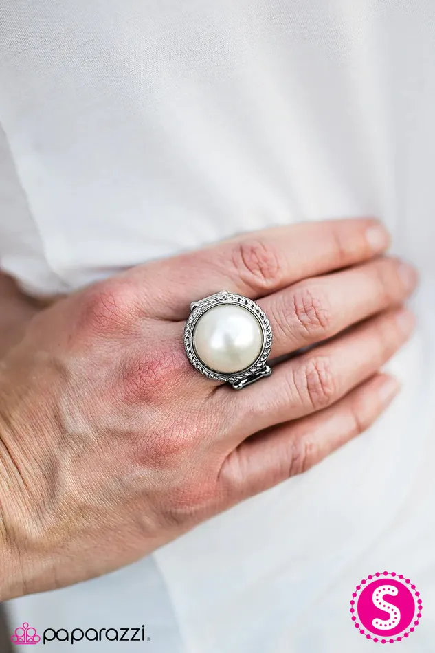 Rings Paparazzi Jewelry Paparazzi Ring Take My Hand White