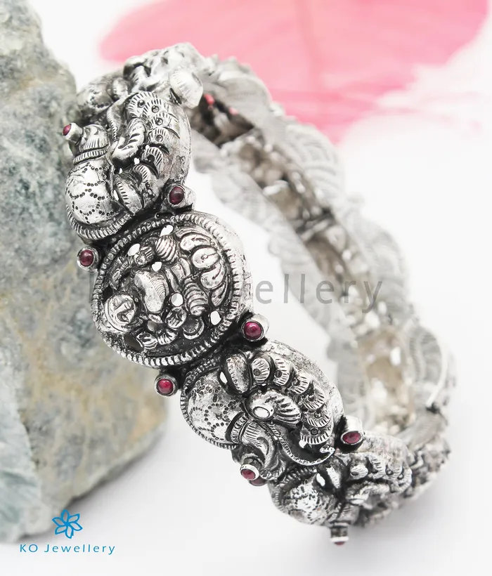 Bracelets Silversmith The Sindhura Silver Lakshmi Peacock Bracelet OxidisedSize 22242628