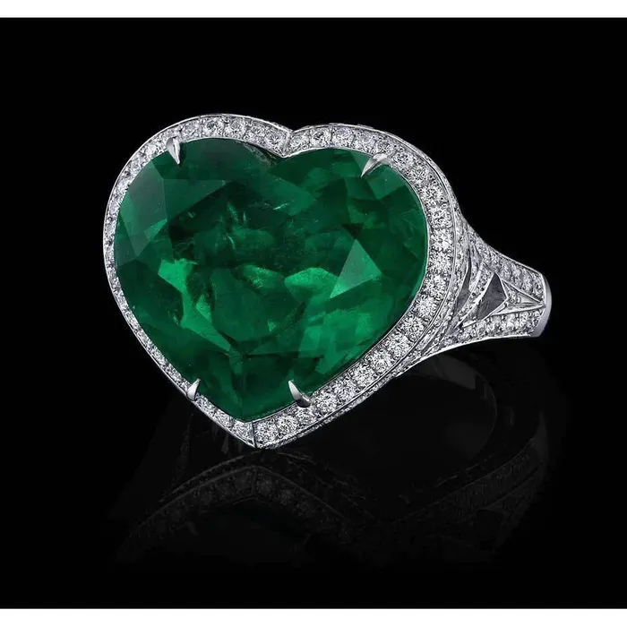 GB Rings 9 Ct Heart Cut Green Emerald And Natural Earth Mined Diamond Wedding Ring White Gold 14K GB Rings 9 Ct Heart Cut Green Emerald And Natural Earth Mined Diamond Wedding Ring White Gold 14K