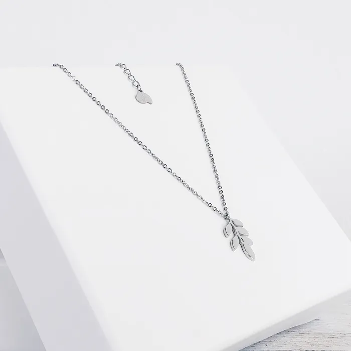 Hey Happiness Pretty Leaf Necklace Silver Necklaces Hey Happiness Pretty Leaf Necklace Silver Necklaces
