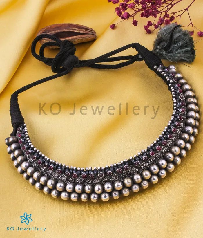 Necklaces Kolhapur The Tanmayi Silver Maharastrian Thushi Necklace