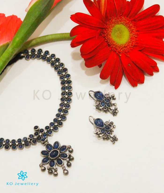 Necklaces Silversmith The Nivi Addige Silver Necklace BlueOxidised