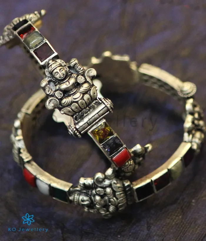 The Shri Silver Navratna Bracelet OxidisedSize 22242628 Silversmith Bracelets The Shri Silver Navratna Bracelet OxidisedSize 22242628 Silversmith Bracelets