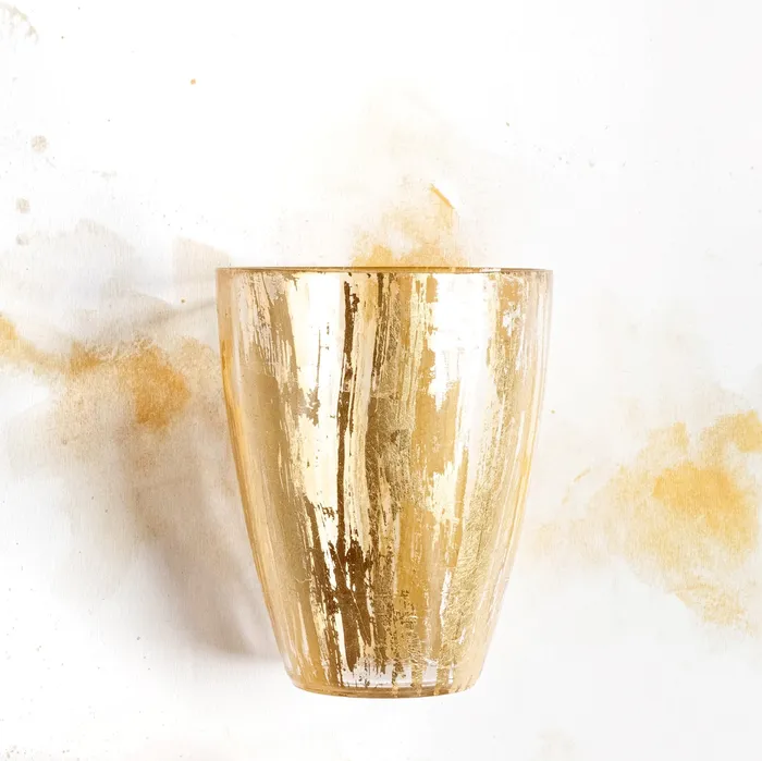 Vietri PreStyled Sets Vietri Rufolo Glass Gold Brushstroke Vase 6D 75H 64 oz Glass Shelf Decor Vietri PreStyled Sets Vietri Rufolo Glass Gold Brushstroke Vase 6D 75H 64 oz Glass Shelf Decor