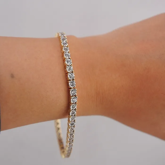 AB and J Bracelets 10k Gold Diamond Illusion Bracelet 8in C732
