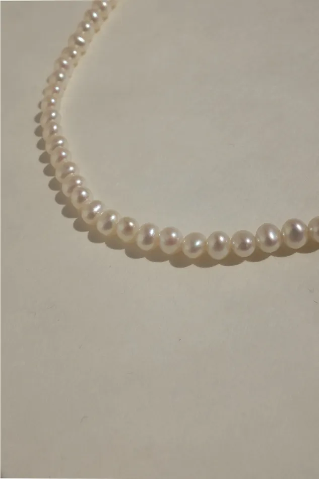 CLASSY CREAM VINTAGE PEARL NECKLACE collectionno2 Necklaces CLASSY CREAM VINTAGE PEARL NECKLACE collectionno2 Necklaces