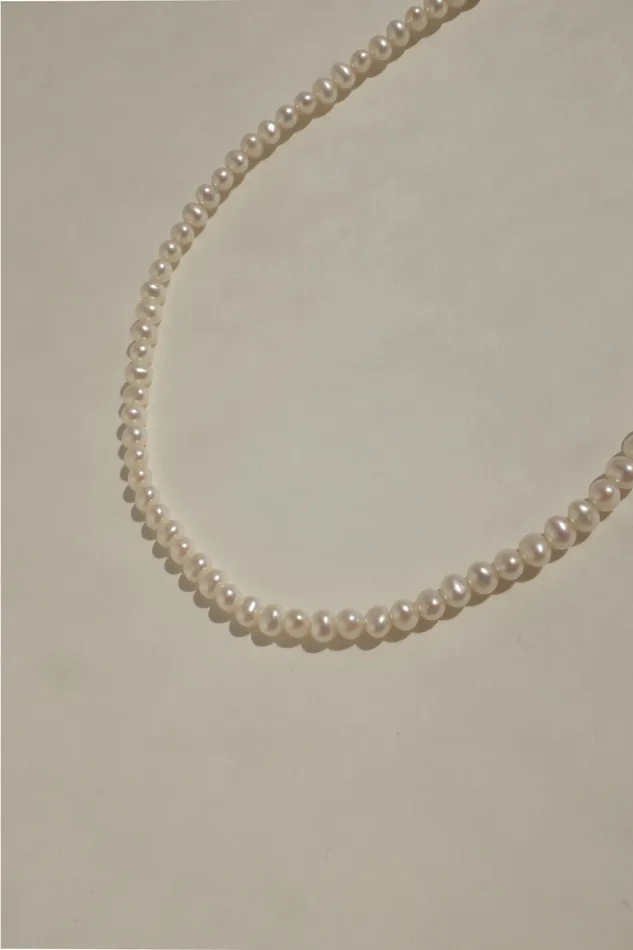 CLASSY CREAM VINTAGE PEARL NECKLACE collectionno2 Necklaces CLASSY CREAM VINTAGE PEARL NECKLACE collectionno2 Necklaces
