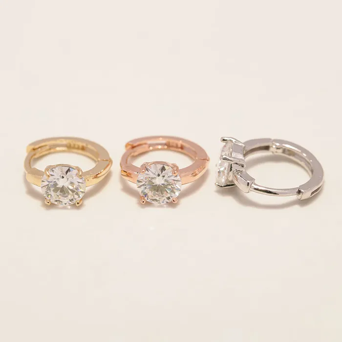 MinimalBijoux Earrings 14K 18K Gold Moissanite Round Cartilage Hoop Earring
