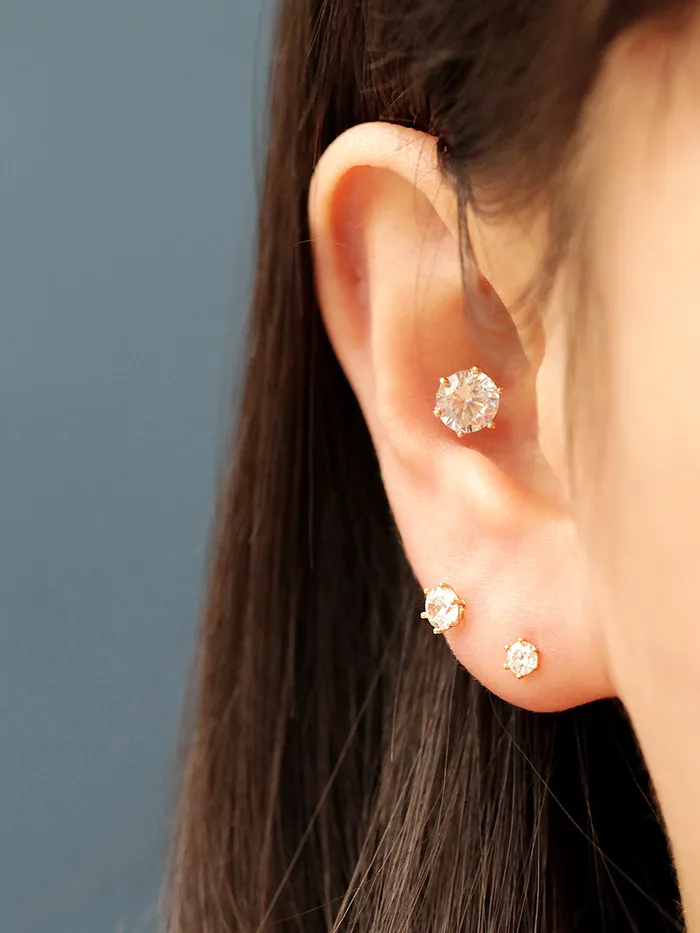 MinimalBijoux Earrings 14K Gold Daily 6 Prongs Cubic Cartilage Earring 20G